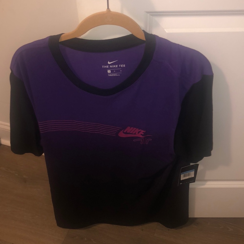Nike Air Max Tee T Shirt NWT Mens Medium Throwback Future